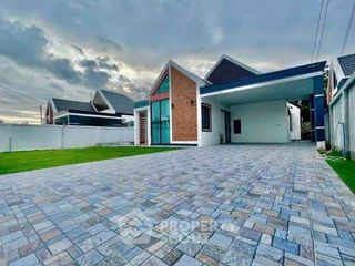 Villa en alquiler de 3 habitaciones en Bang Lamung, Chonburi