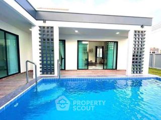 Villa en alquiler de 3 habitaciones en Bang Lamung, Chonburi