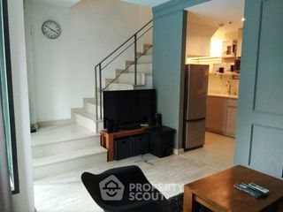 For rent 2 bedrooms condo in Phra Khanong, Bangkok