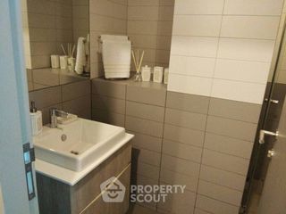 For rent 2 bedrooms condo in Phra Khanong, Bangkok