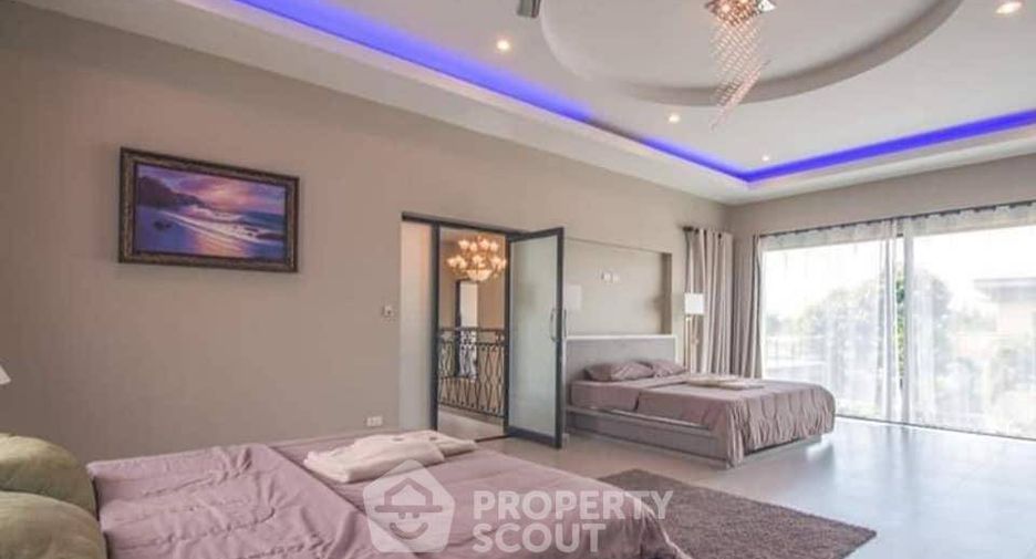 For rent 5 bedrooms house in East Pattaya, Pattaya