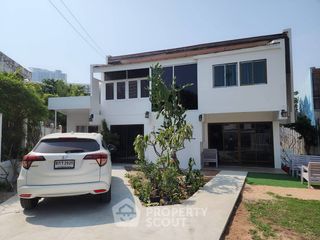 À louer 5 chambres maison à Bang Lamung, Chonburi