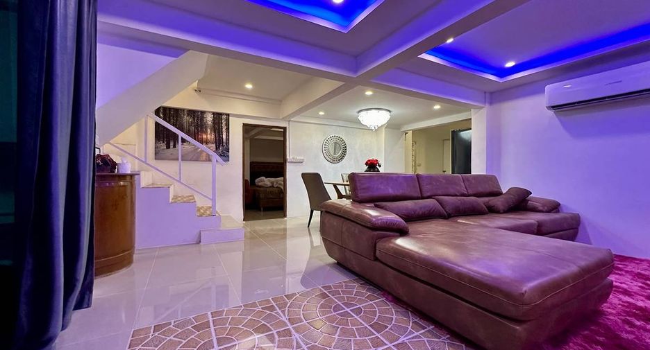 For rent 5 bedrooms house in Jomtien, Pattaya