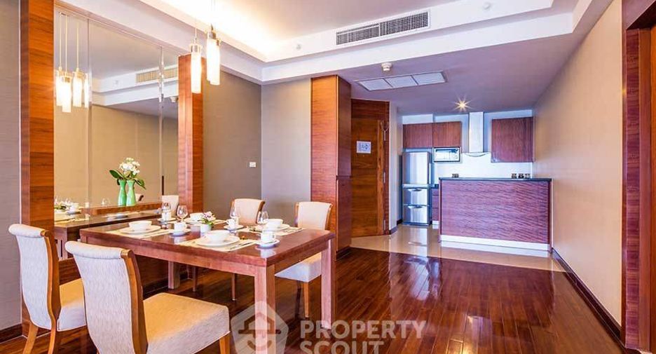 For rent 2 bedrooms apartment in Khlong Toei, Bangkok