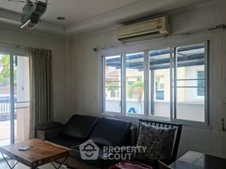 Haus zur Miete mit 3 Zimmer in Chom Thong, Bangkok