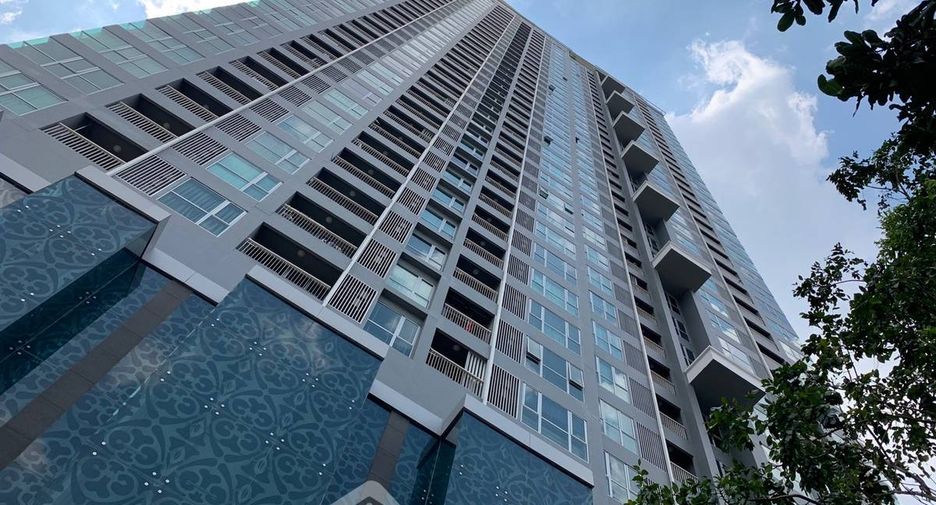 Condo en alquiler de 1 habitaciones en Phra Khanong, Bangkok