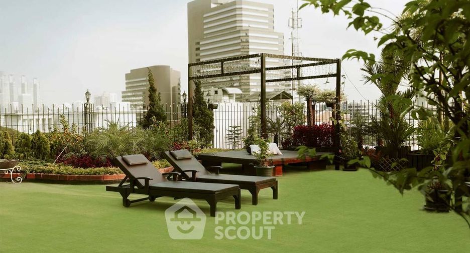 For rent 1 bed condo in Pathum Wan, Bangkok