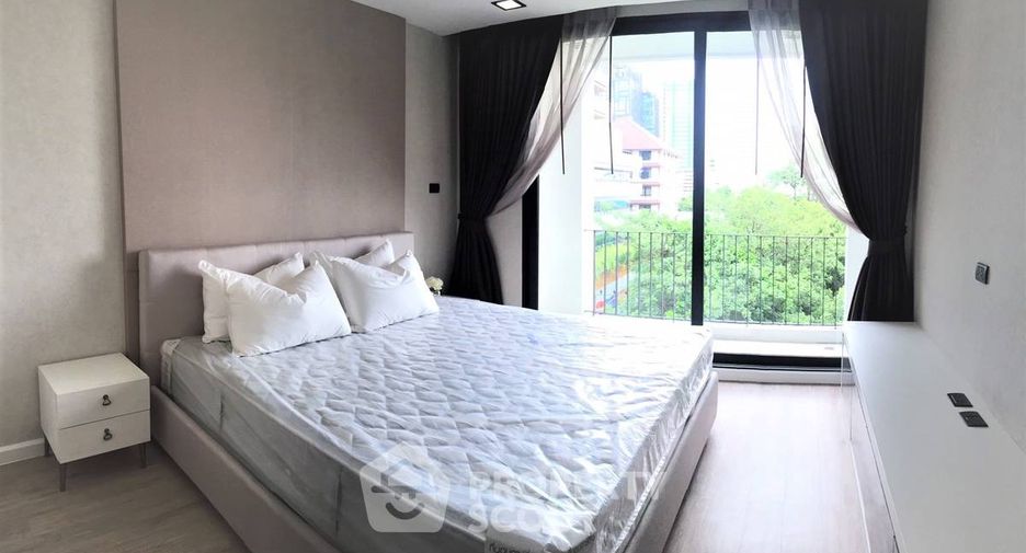 For rent 2 bedrooms apartment in Watthana, Bangkok