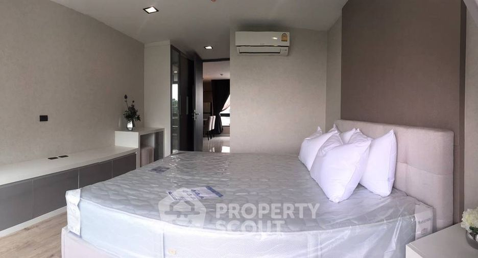 For rent 2 bedrooms apartment in Watthana, Bangkok