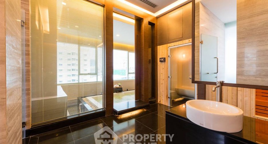 For rent 1 bed apartment in Khlong Toei, Bangkok