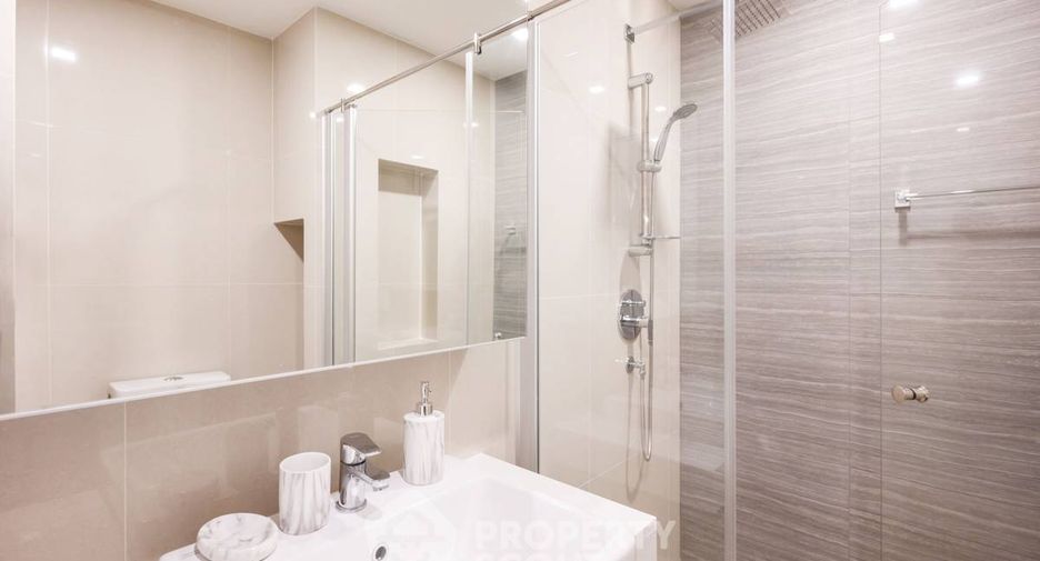 For rent 2 bedrooms apartment in Si Racha, Chonburi