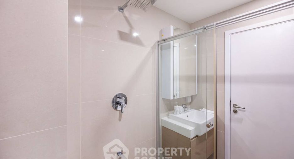 For rent 2 bedrooms apartment in Si Racha, Chonburi