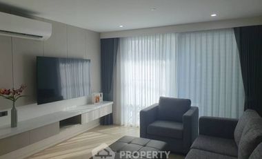 For rent 2 bedrooms apartment in Watthana, Bangkok