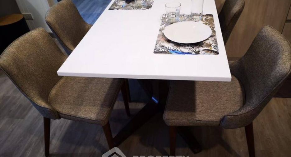 For rent 2 bedrooms condo in Si Racha, Chonburi