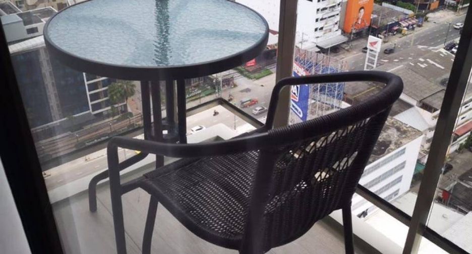 For rent 2 bedrooms condo in Si Racha, Chonburi
