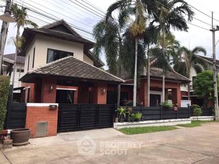 À louer 3 chambres maison à Bang Lamung, Chonburi