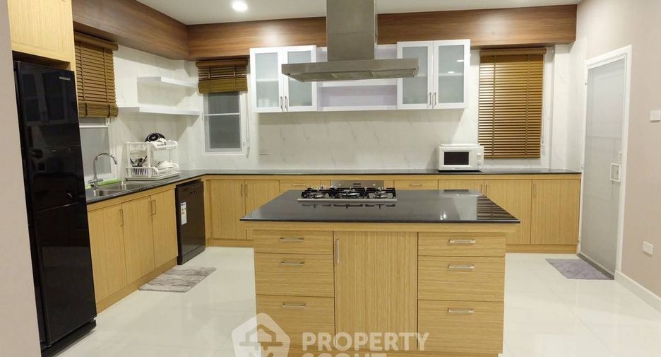 Casa en alquiler de 3 habitaciones en East Pattaya, Pattaya