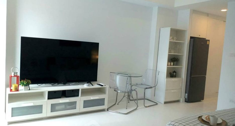 For rent 1 bed condo in Bang Lamung, Chonburi