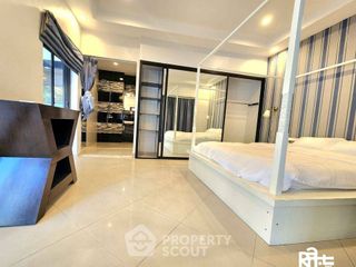 À louer 6 chambres maison à Bang Lamung, Chonburi
