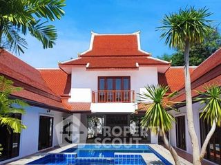Villa zur Miete mit 6 Zimmer in Bang Lamung, Chonburi