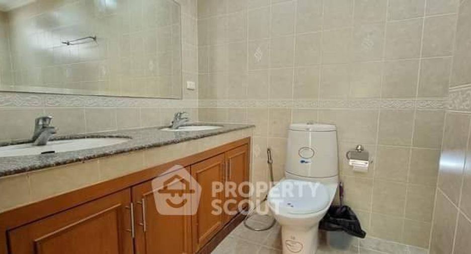 For rent 3 bedrooms house in Jomtien, Pattaya