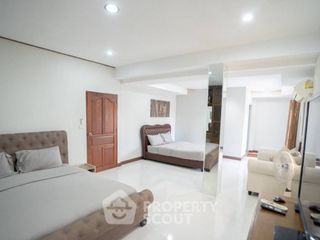 À louer 4 chambres maison à Bang Lamung, Chonburi