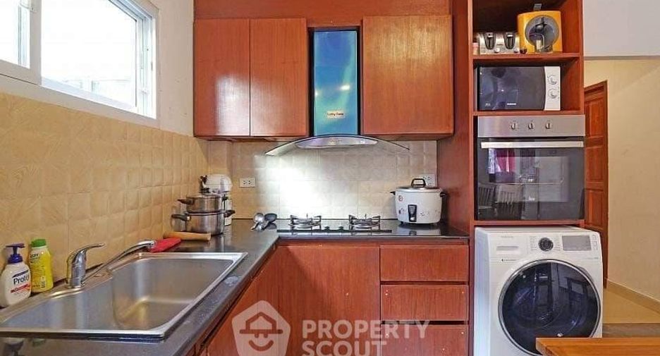 For rent 7 bedrooms house in Jomtien, Pattaya