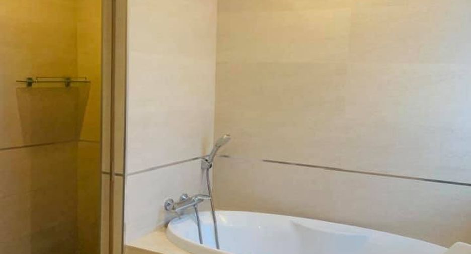 For rent 3 bedrooms villa in East Pattaya, Pattaya