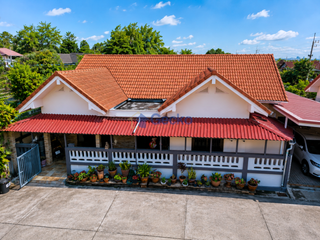 Haus zum Kauf mit 2 Zimmer in Bang Lamung, Chonburi
