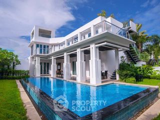 Villa en alquiler de 4 habitaciones en Bang Lamung, Chonburi
