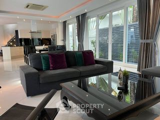 Villa en alquiler de 4 habitaciones en Bang Lamung, Chonburi