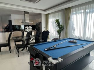 Villa en alquiler de 5 habitaciones en Bang Lamung, Chonburi