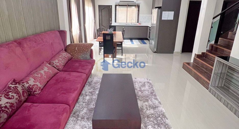For rent 4 bedrooms house in Huay Yai, Pattaya