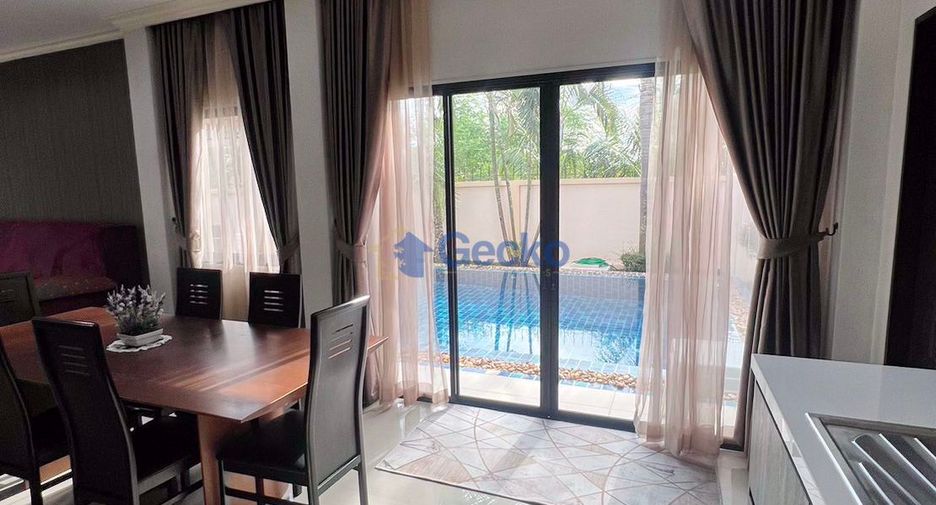 For rent 4 bedrooms house in Huay Yai, Pattaya