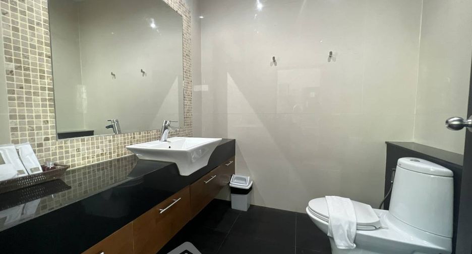 For rent 6 bedrooms villa in Jomtien, Pattaya