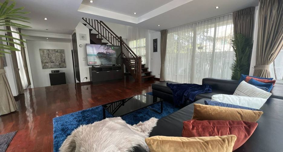 For rent 6 bedrooms villa in Jomtien, Pattaya