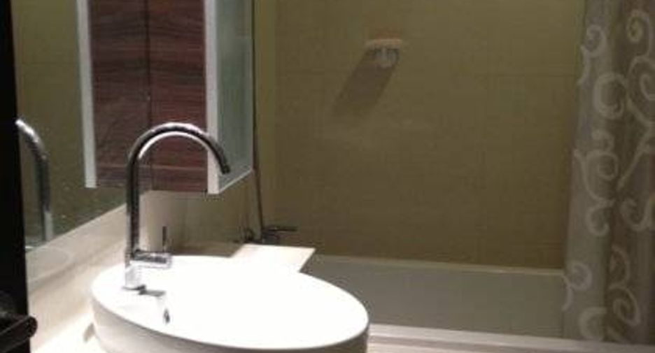 For rent 1 bed condo in Watthana, Bangkok