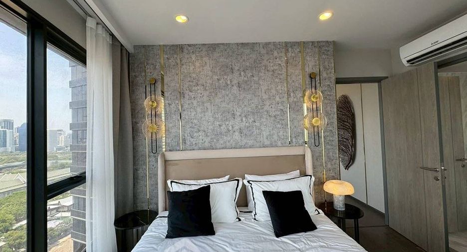For rent 3 bedrooms condo in Khlong Toei, Bangkok