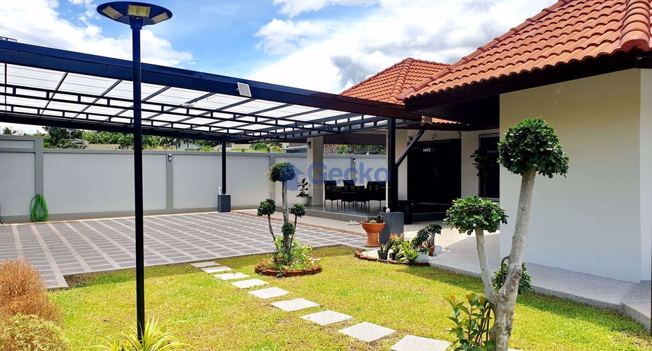 Haus zum Kauf mit 3 Zimmer in Bang Lamung, Chonburi
