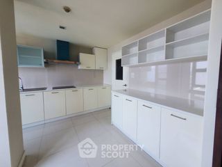 Apartment zur Miete mit 3 Zimmer in Watthana, Bangkok