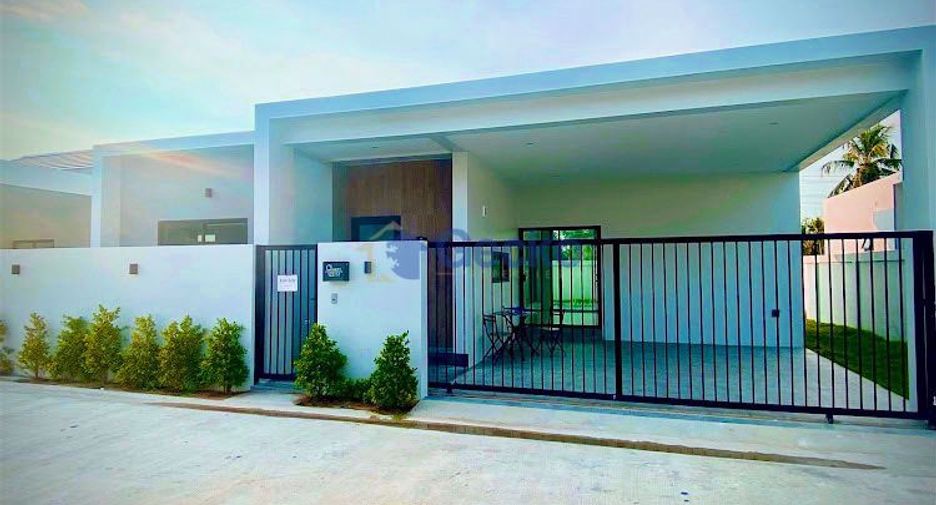 À louer 3 chambres maison à Bang Lamung, Chonburi