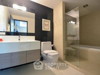 For rent 2 bedrooms apartment in Watthana, Bangkok