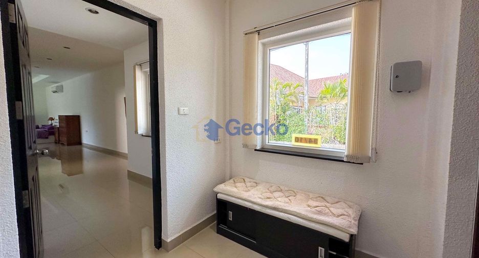For rent and for sale 4 bedrooms house in Bang Lamung, Chonburi