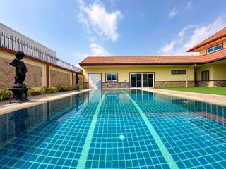 À louer et à vendre 4 chambres maison à Bang Lamung, Chonburi