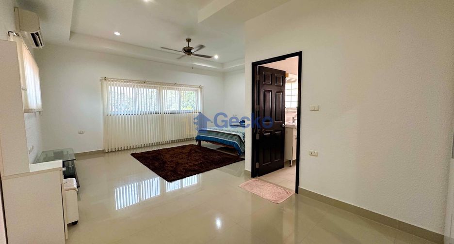For rent and for sale 4 bedrooms house in Bang Lamung, Chonburi