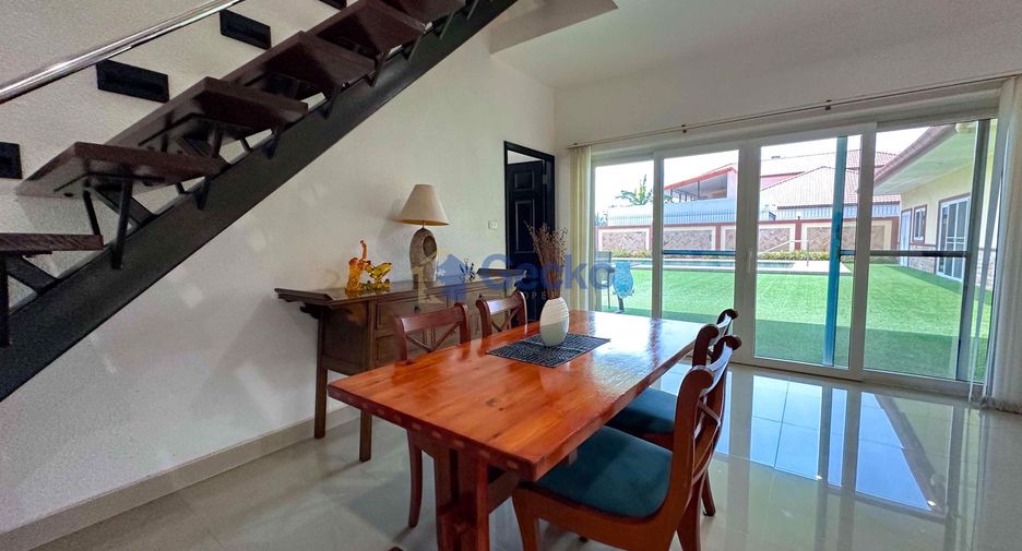 For rent and for sale 4 bedrooms house in Bang Lamung, Chonburi