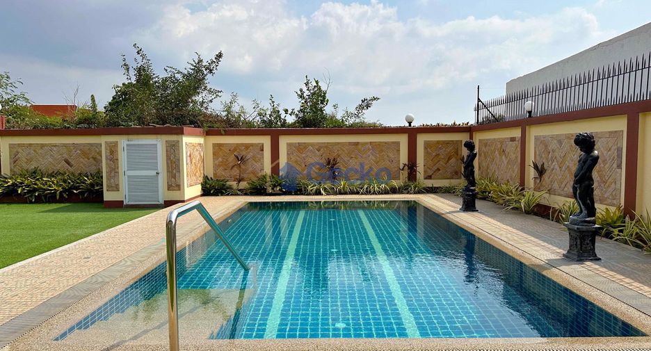 For rent and for sale 4 bedrooms house in Bang Lamung, Chonburi