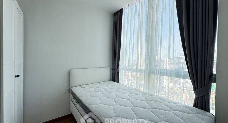 For rent 2 bedrooms condo in Pathum Wan, Bangkok