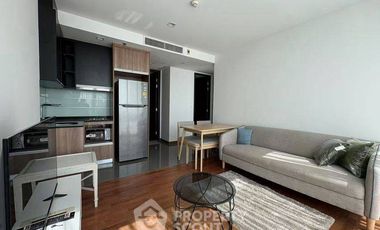 For rent 2 bedrooms condo in Pathum Wan, Bangkok
