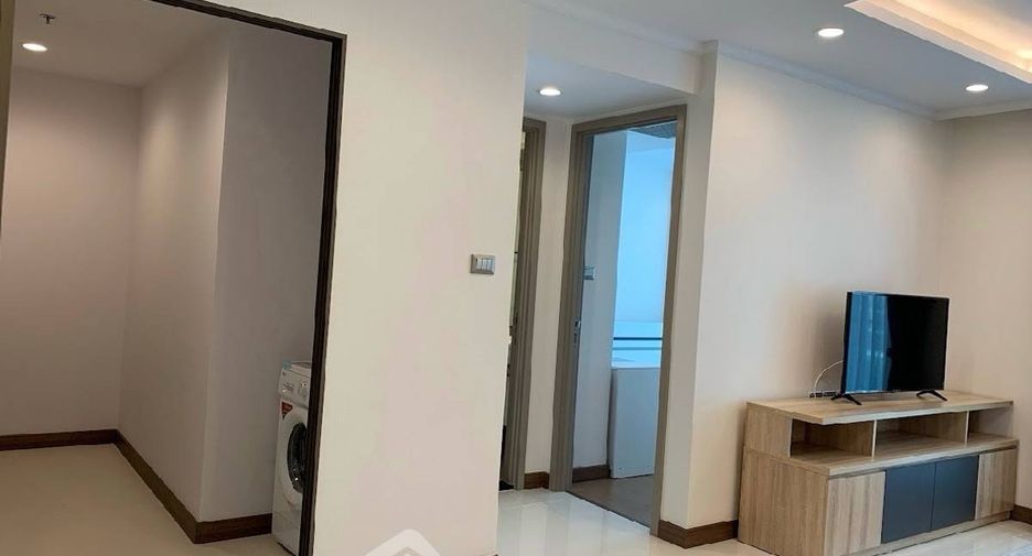 For rent 1 bed condo in Watthana, Bangkok